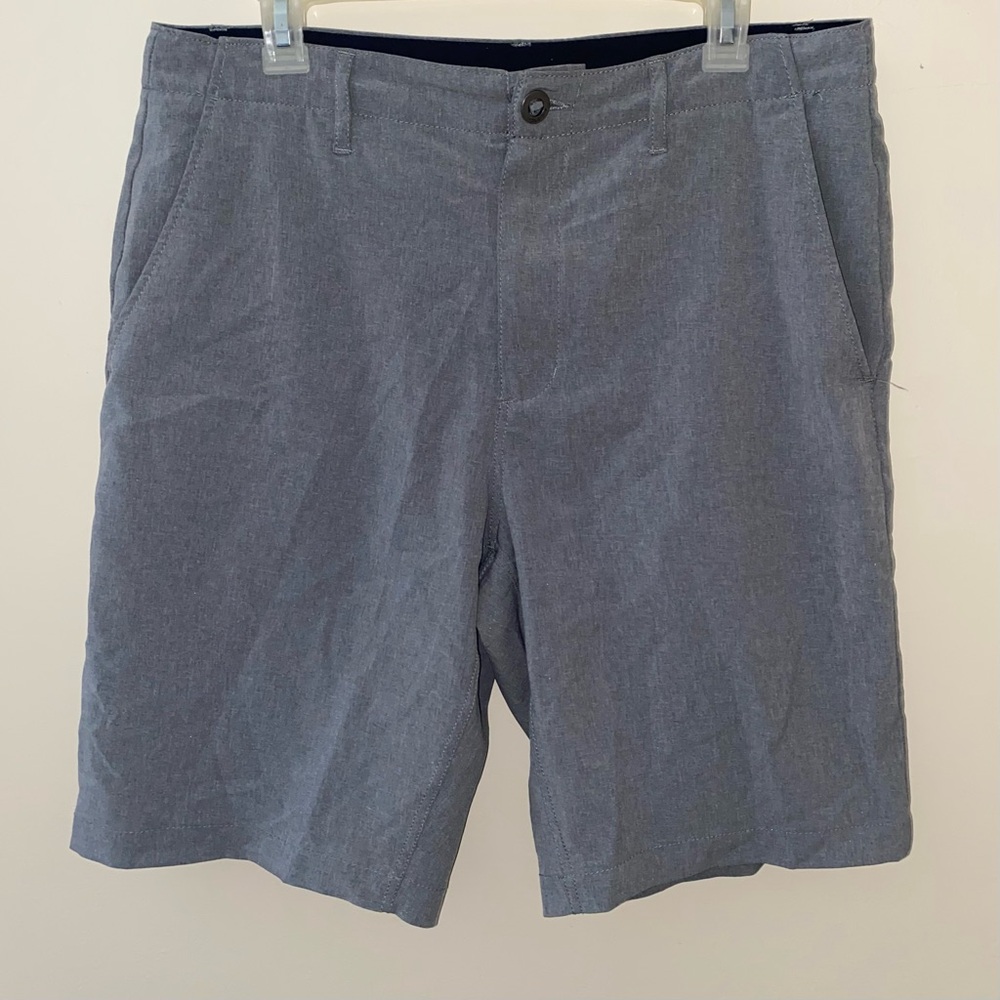 Volcom Men's Flat-Front Heather Gray Multi-Pocket Shorts